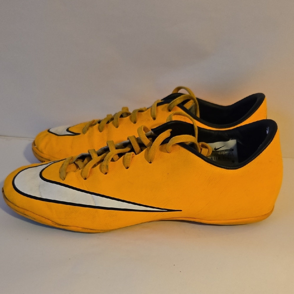 Nike Mercurial Victory V Turf Shoes Soccer size 7.5 Mens Indoor Soccer Cleats